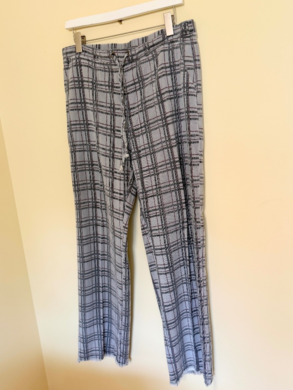 Large XCVI Pants Grey Burgundy